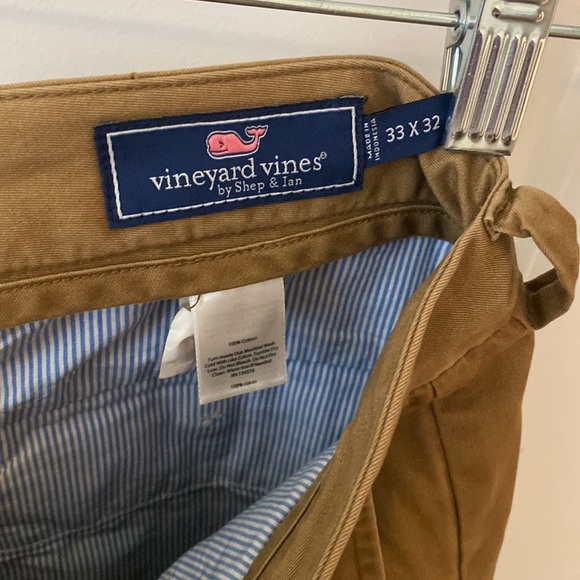 Vineyard vines khakis - Picture 3 of 3